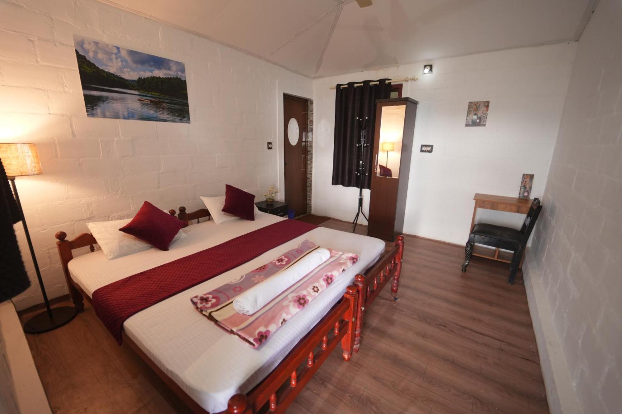 Paithalmala Regina Silva Camping & Nature Resort מראה חיצוני תמונה